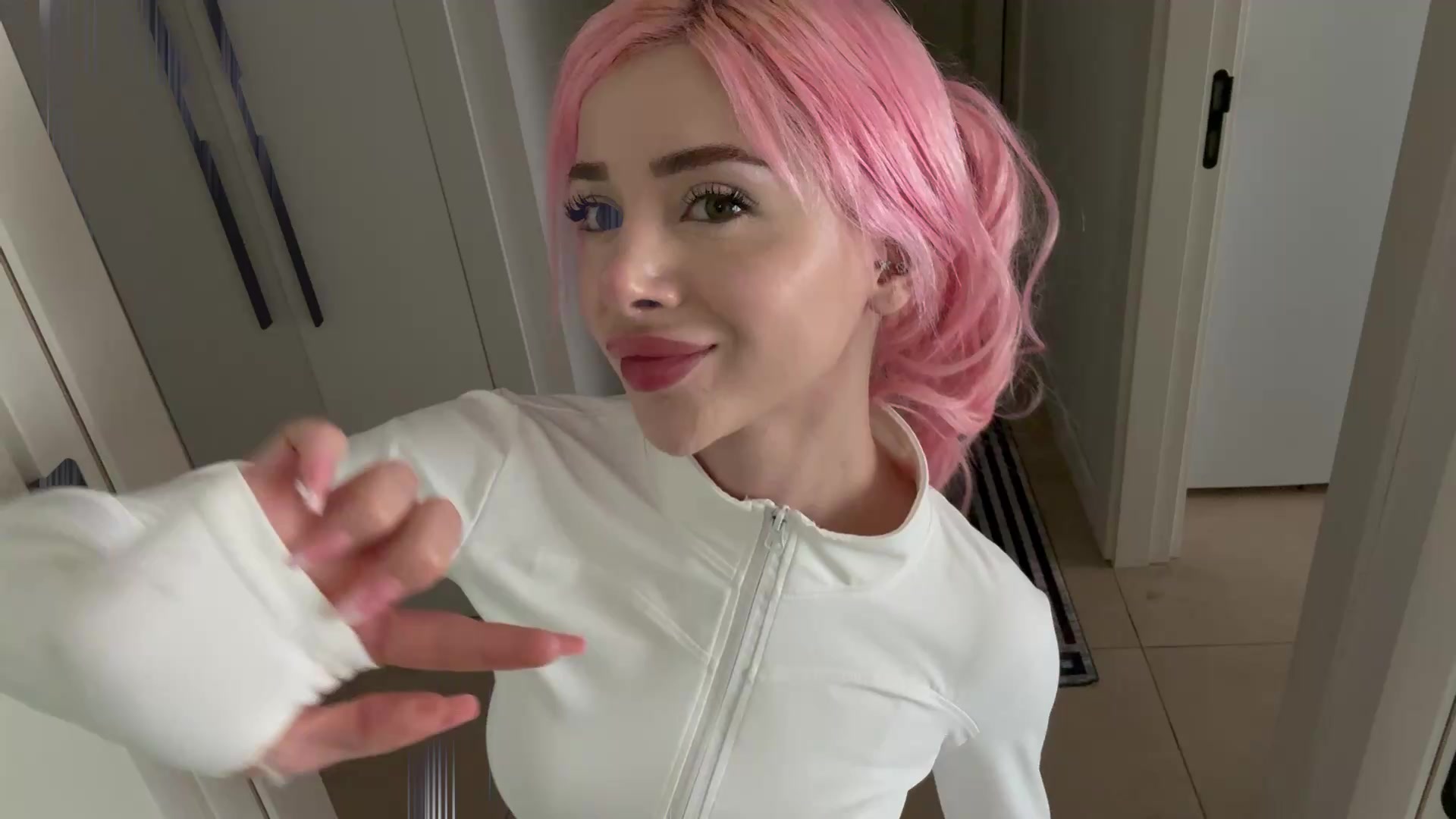 @Sera