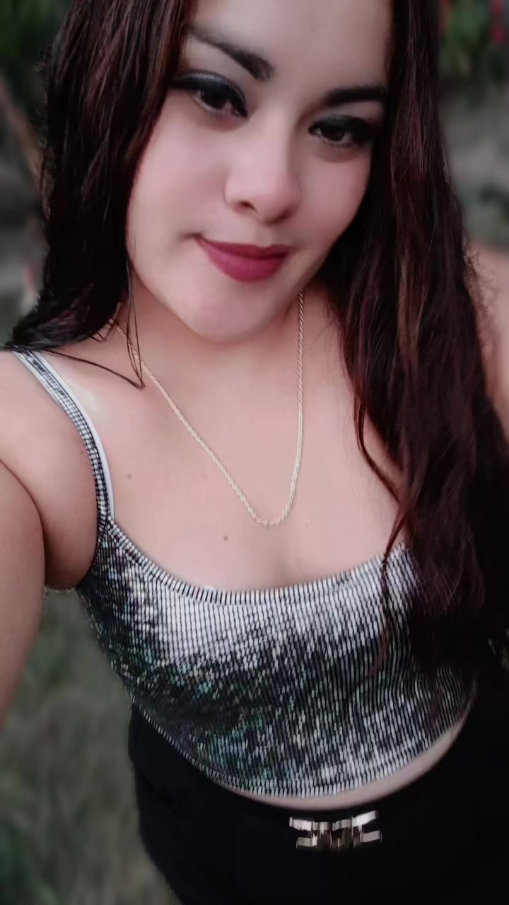 @Adriana de Leon