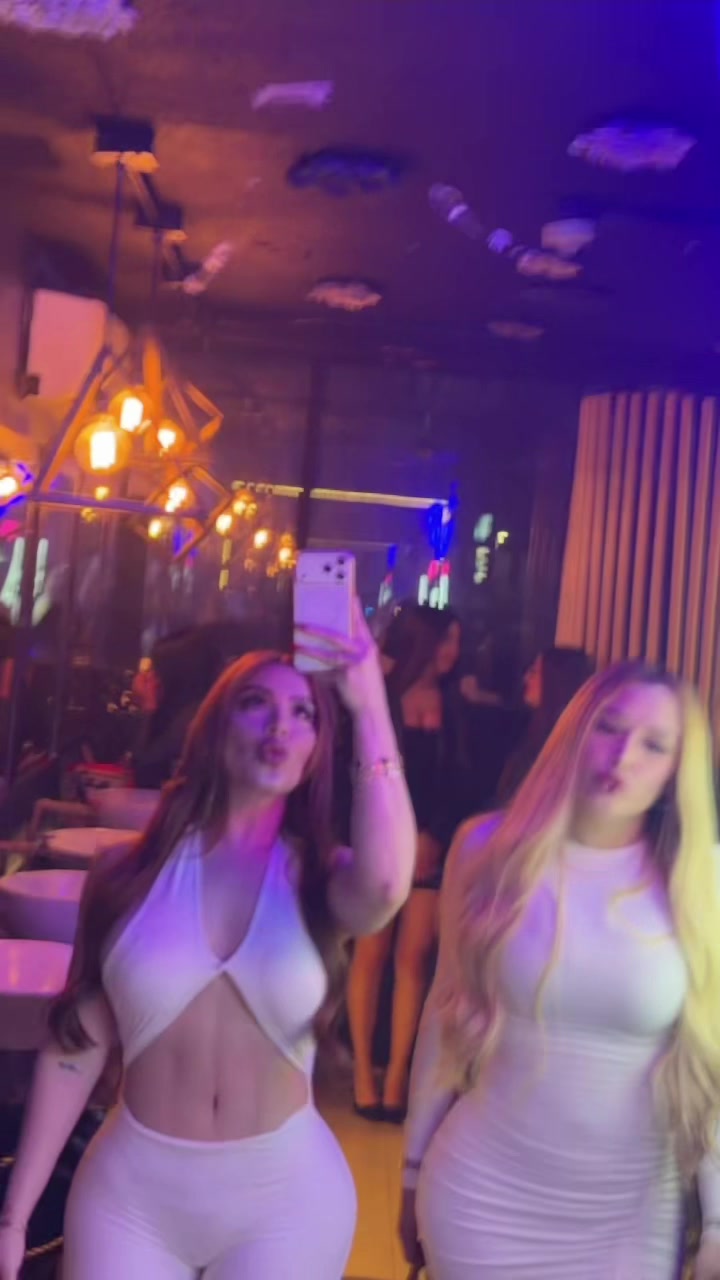 @Adriana Castro ✨