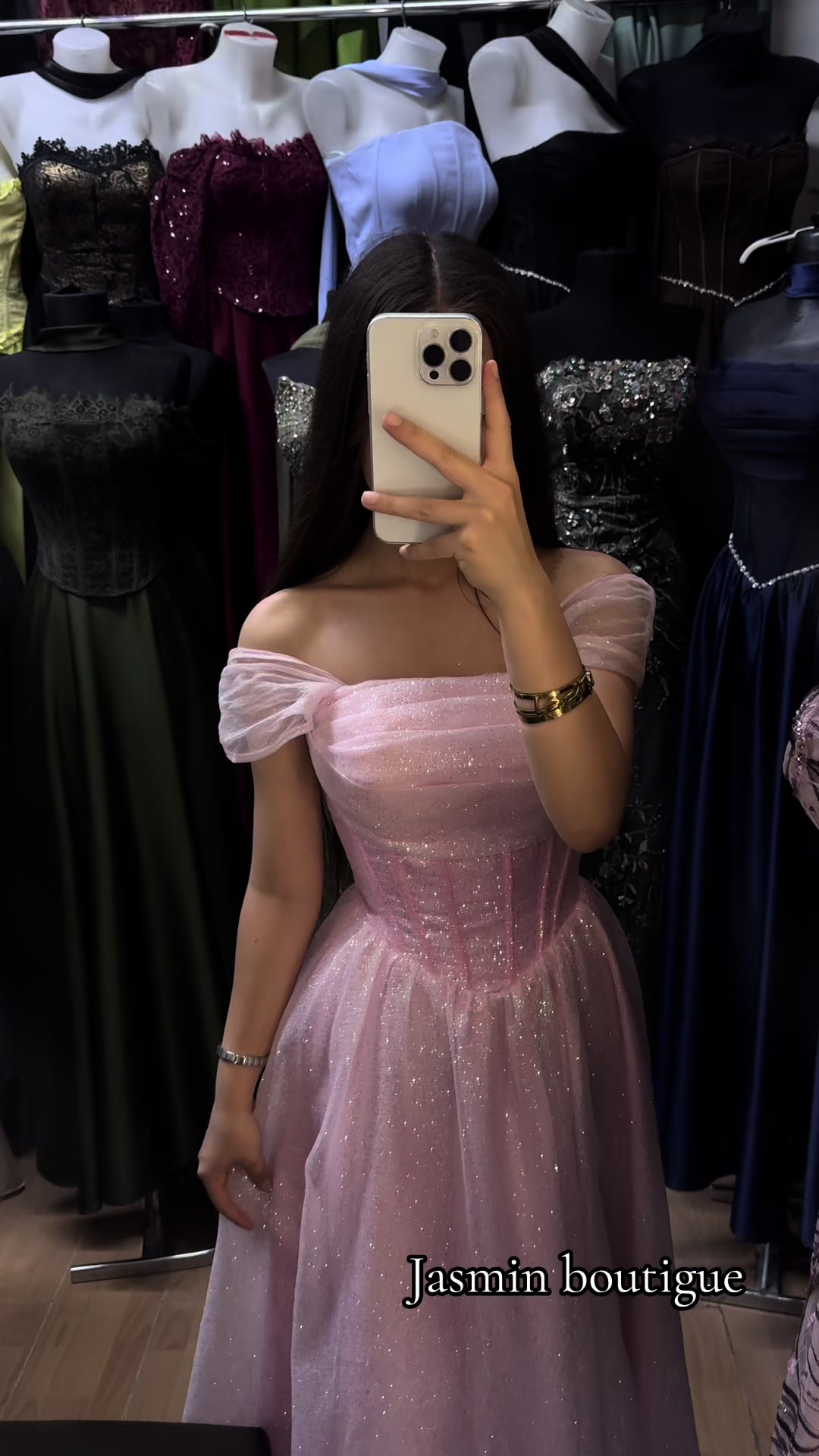 @Kiraye_ziyafett_geyimleri