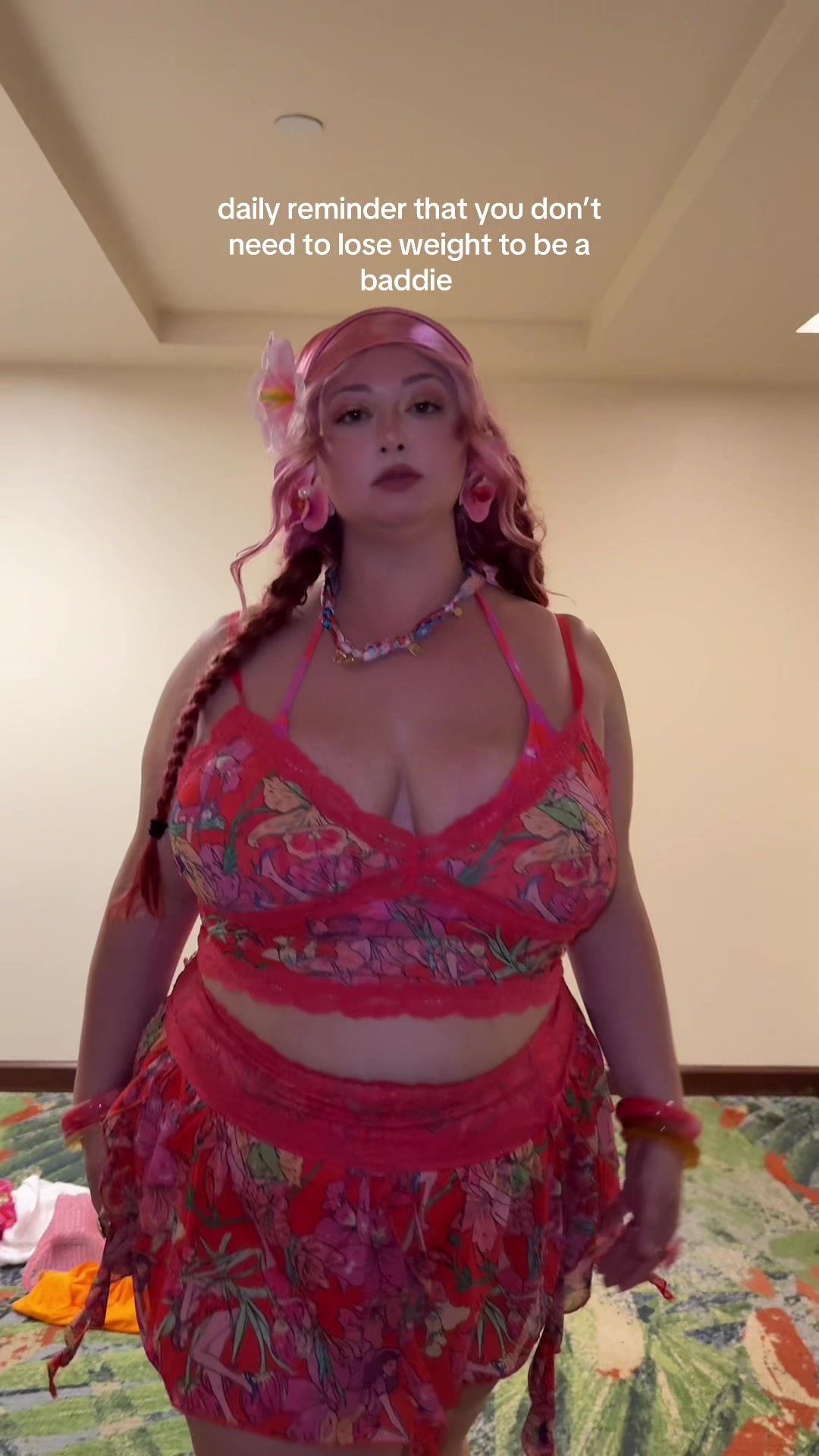 @AlliCaitlin