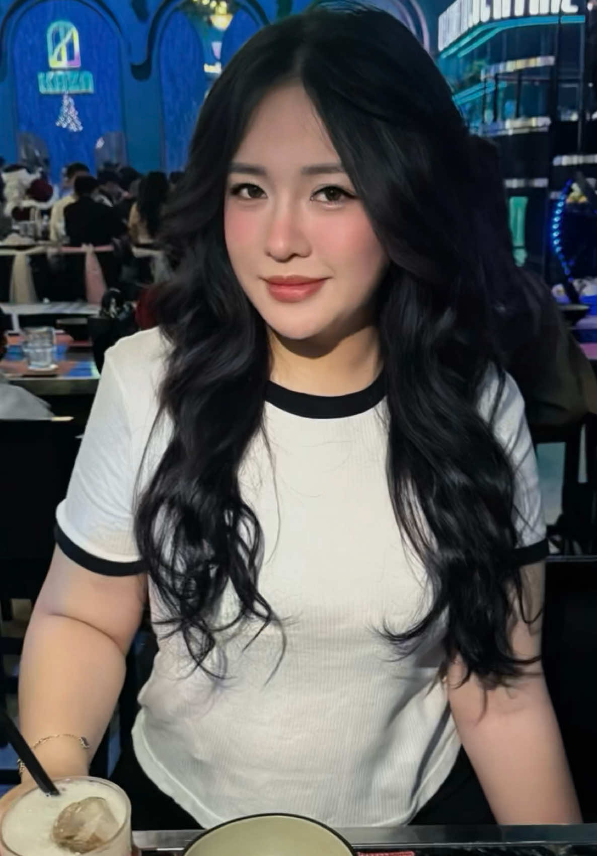 @????