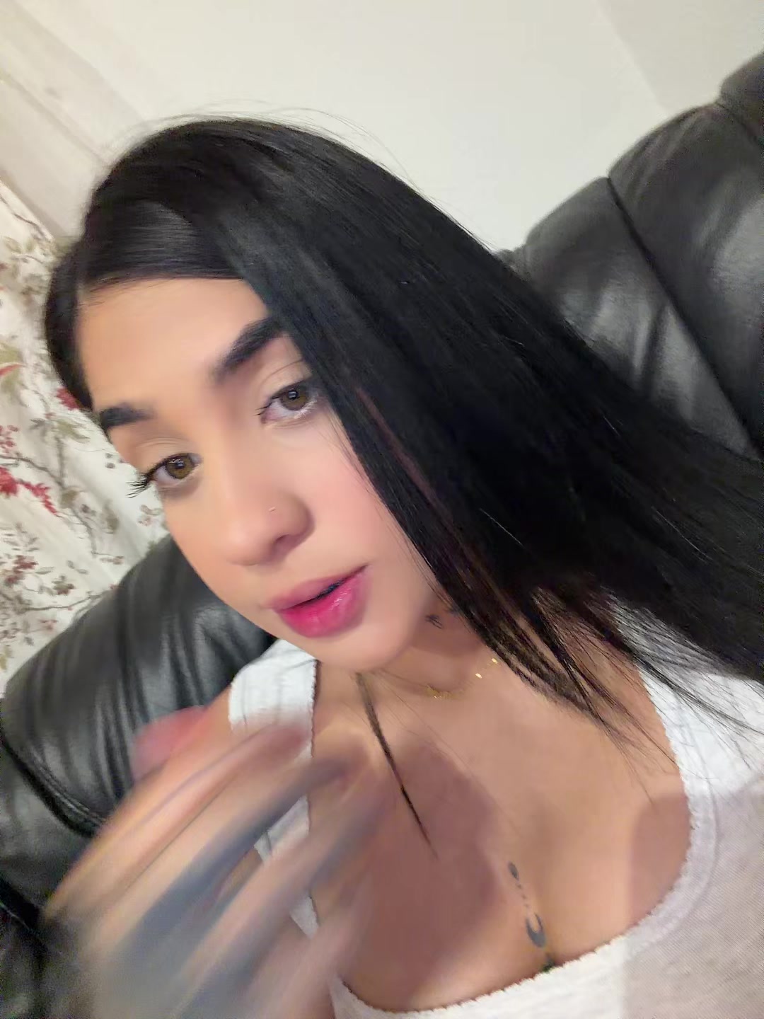 @Isa.