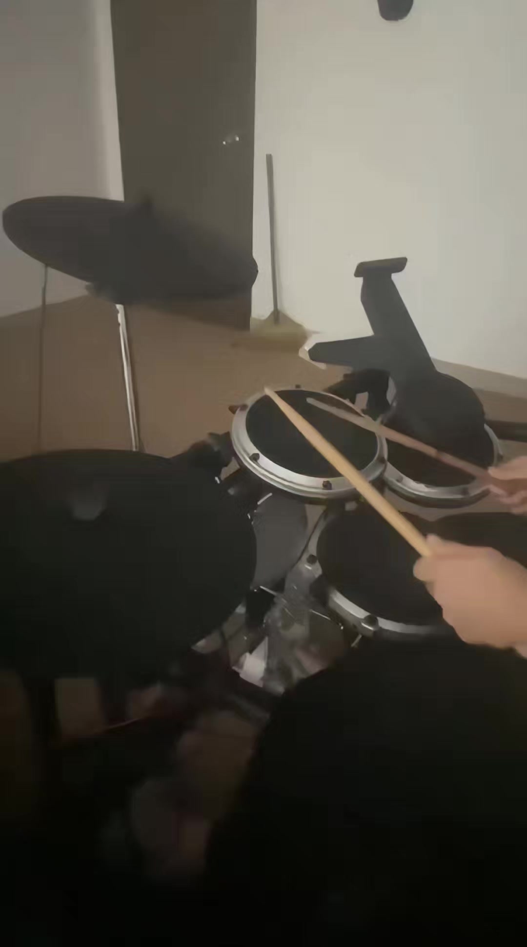 @Drums