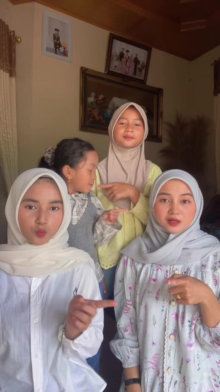 @Dipongsyalalaa