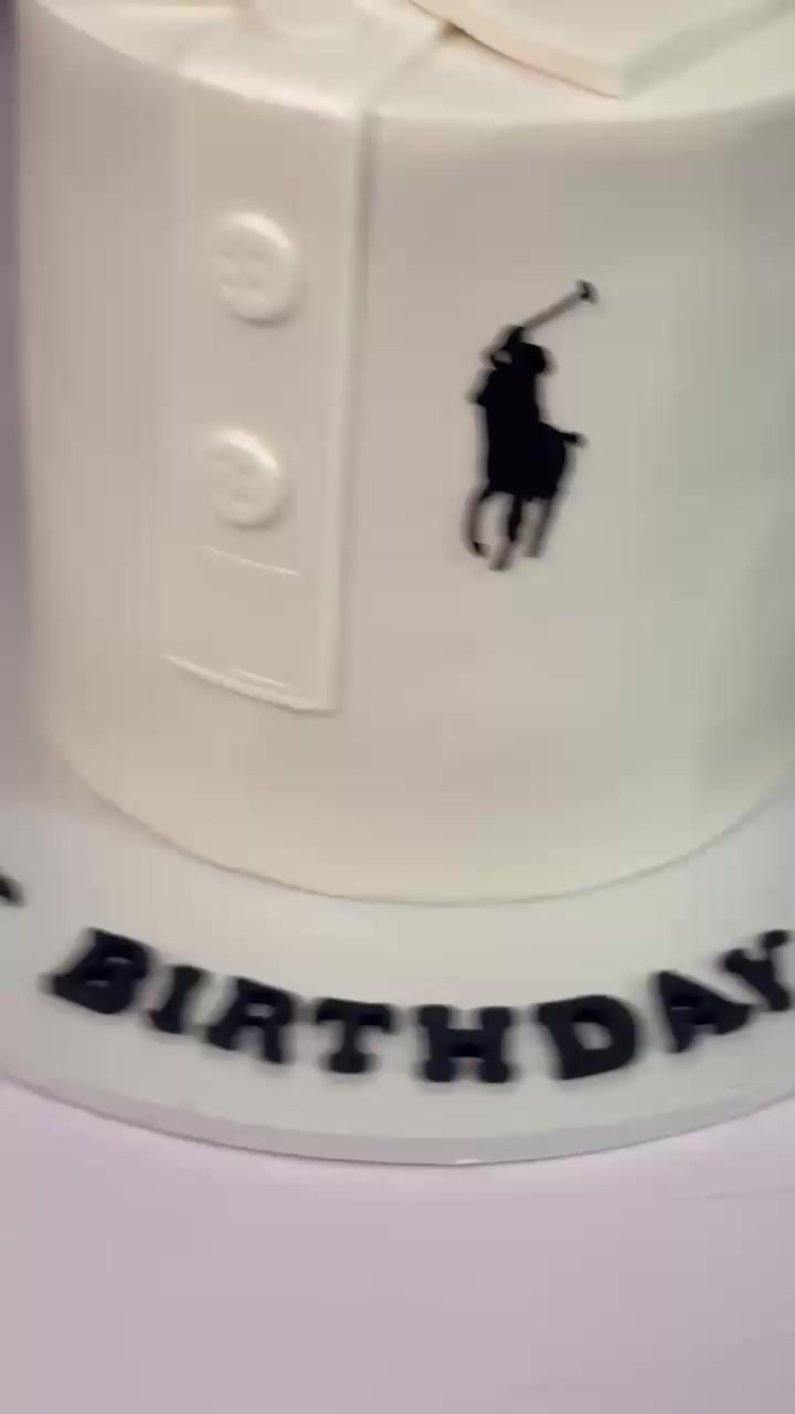 @IVANNAZ CAKES .0771402931