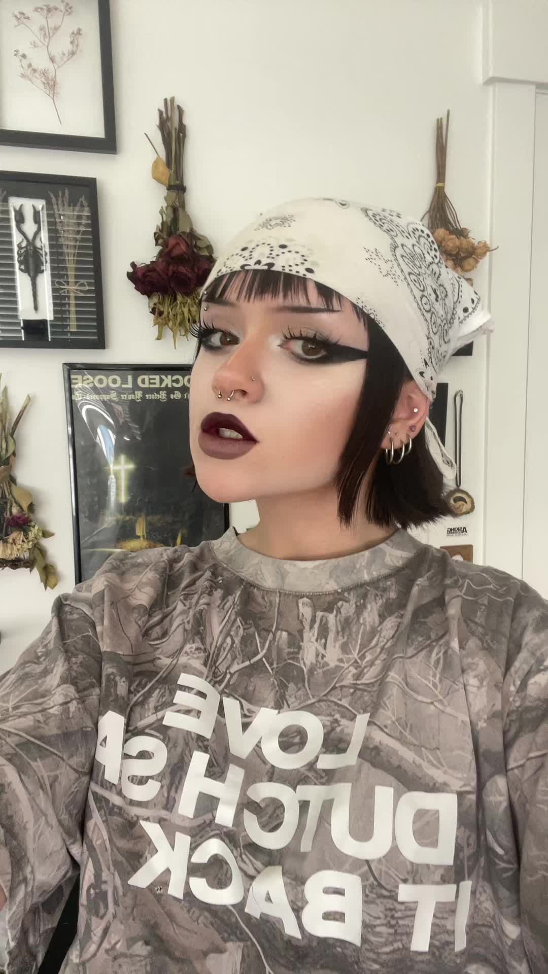 @mek