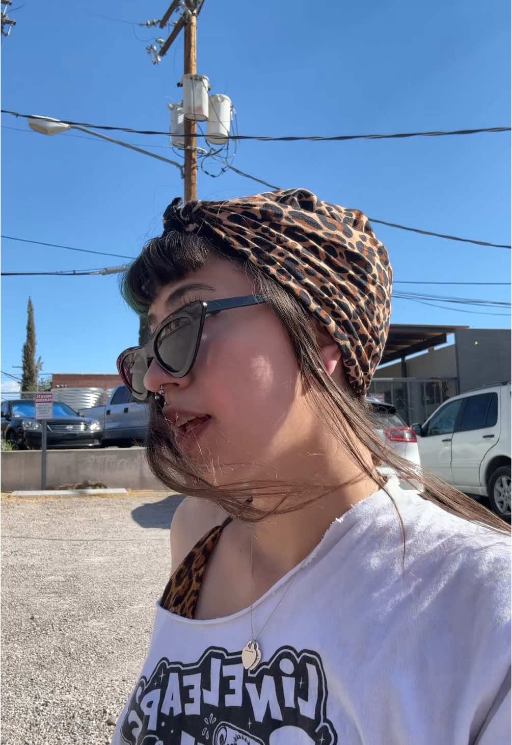 @<3
