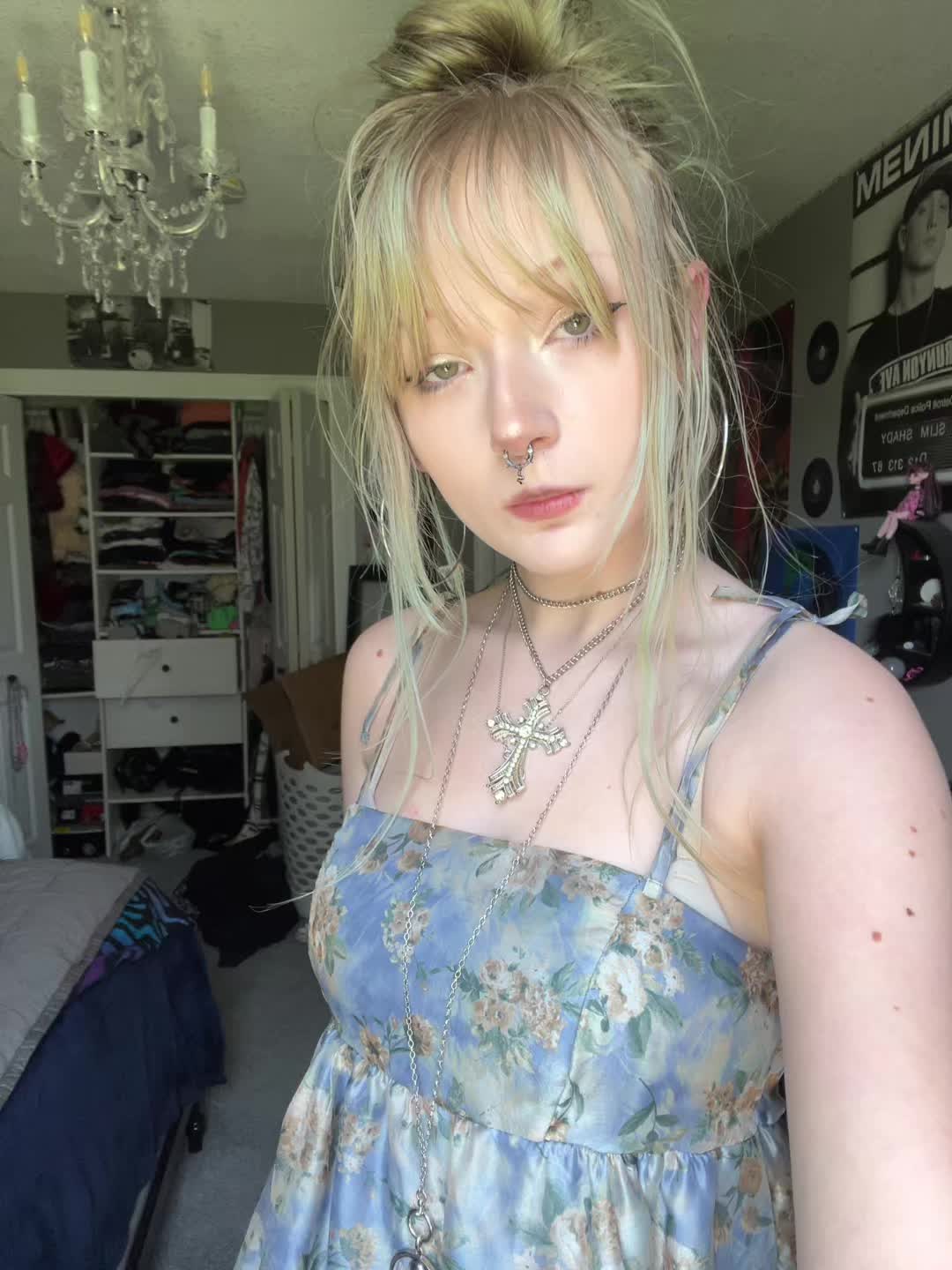 @Skurat