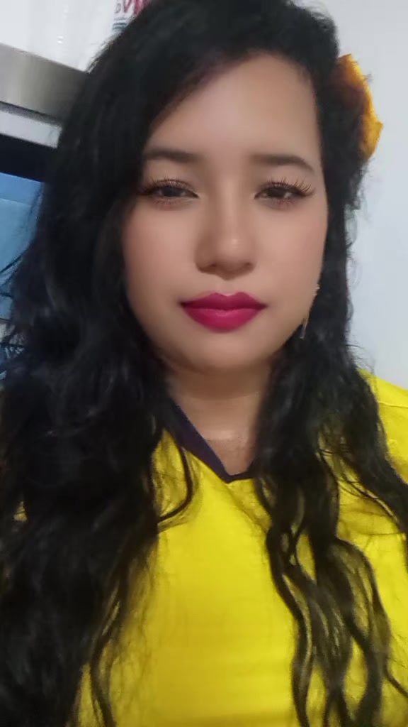 @Mely🦋