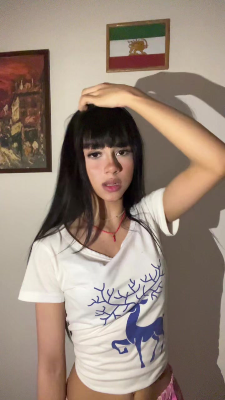 @Kiana8k