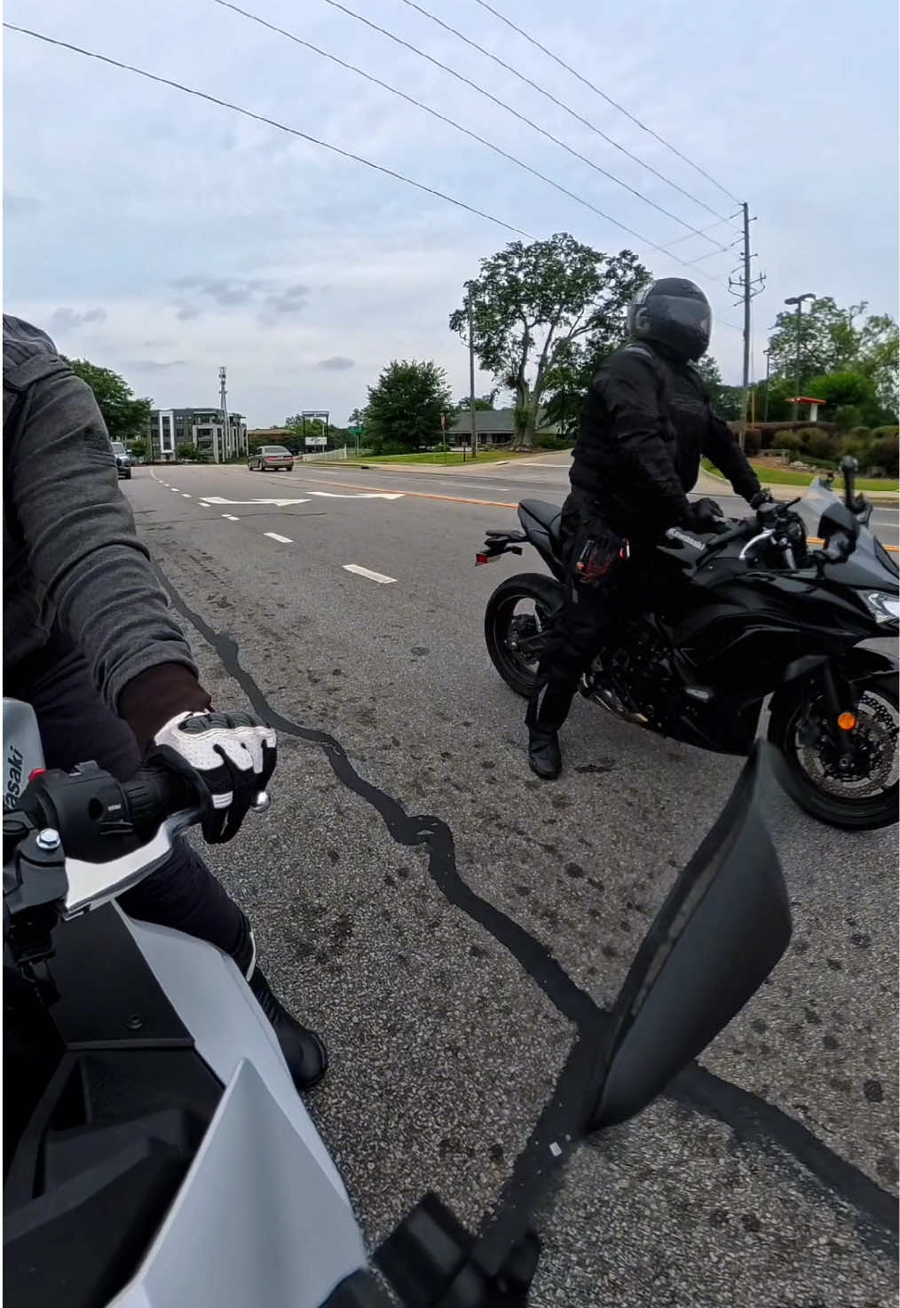 @MoonlitMoto