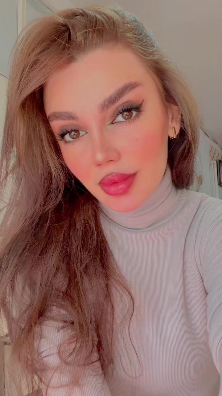 @Elaaaa_guzlu