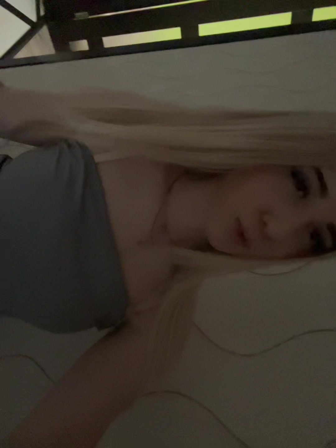@белобрысая👅