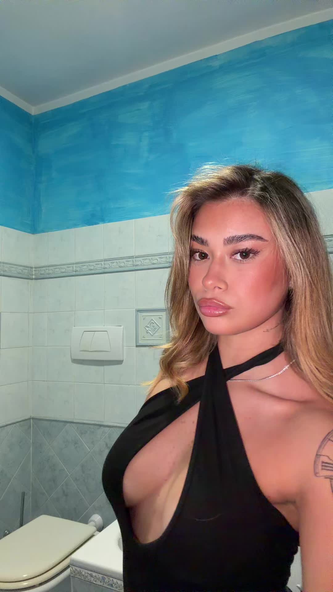 @asiaaapirro
