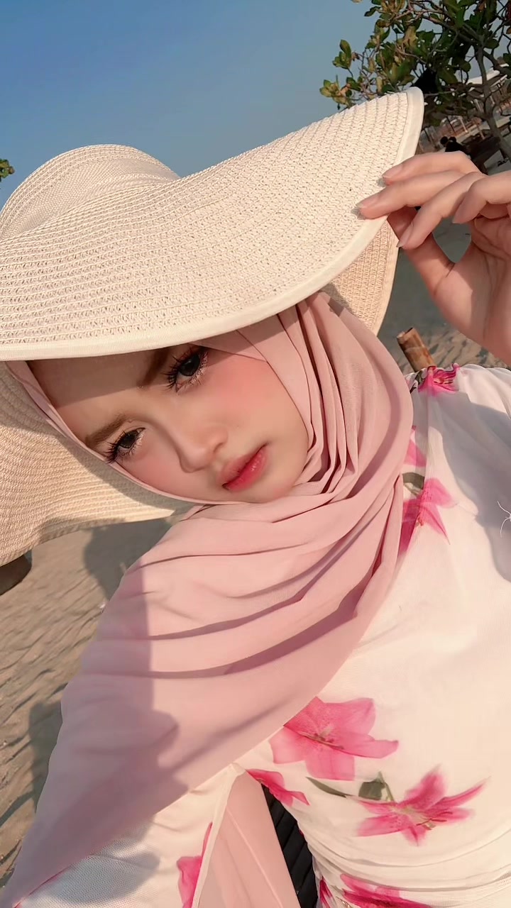 @cintaaaa