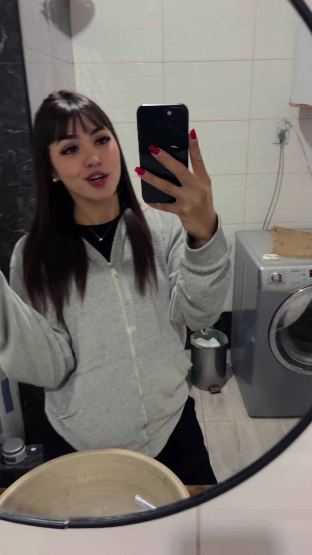 @Angiecabral_