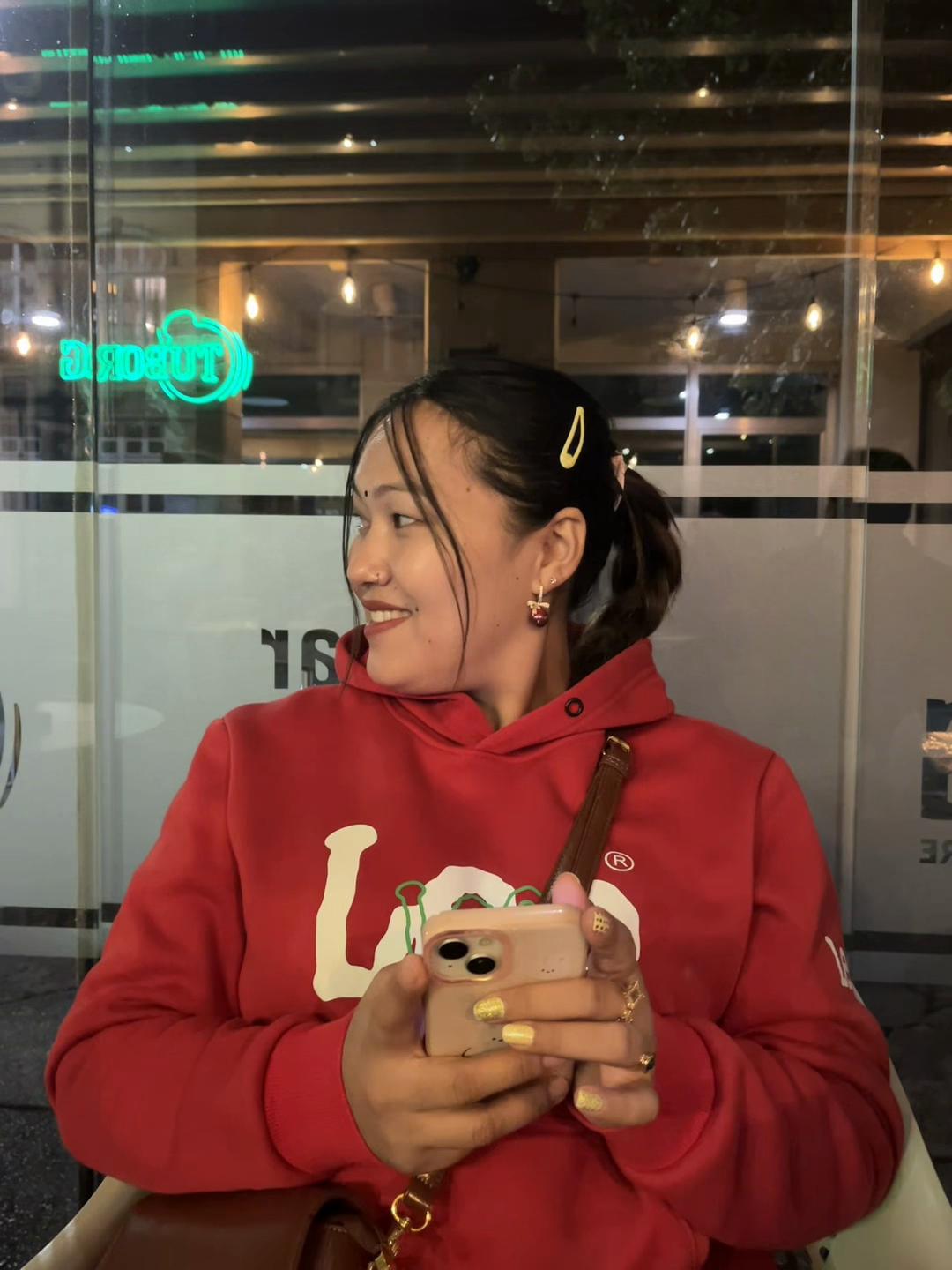 @👑Nabina Tamang 💫🌎