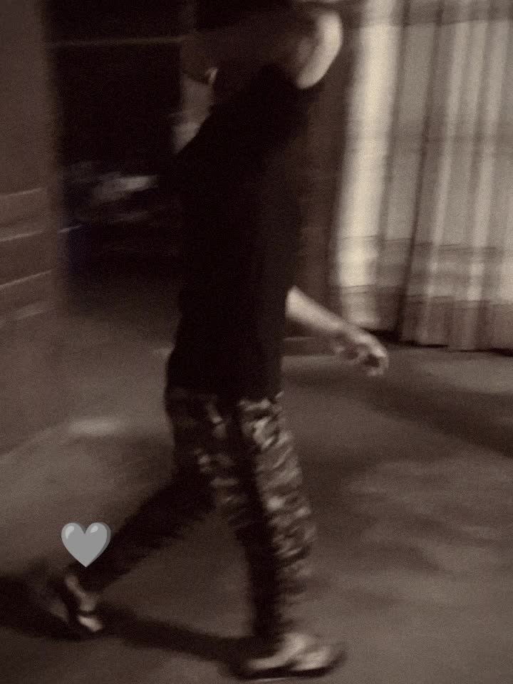 @c&ocirc; b&eacute; ngoan hiền 😈