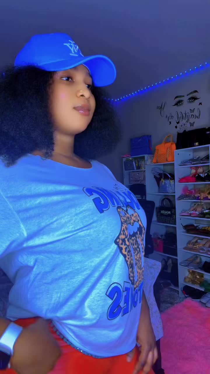 @Mumyans 😍👅😋❤️💋