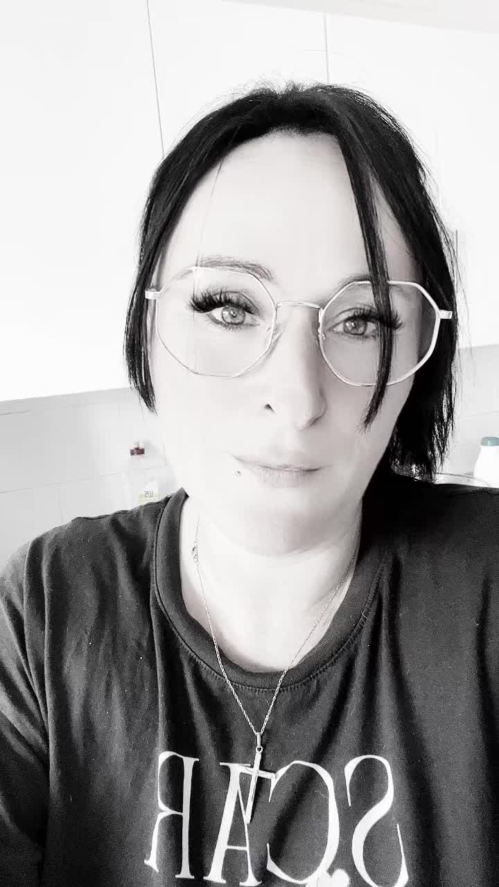 @sabrina 80 ✨✨