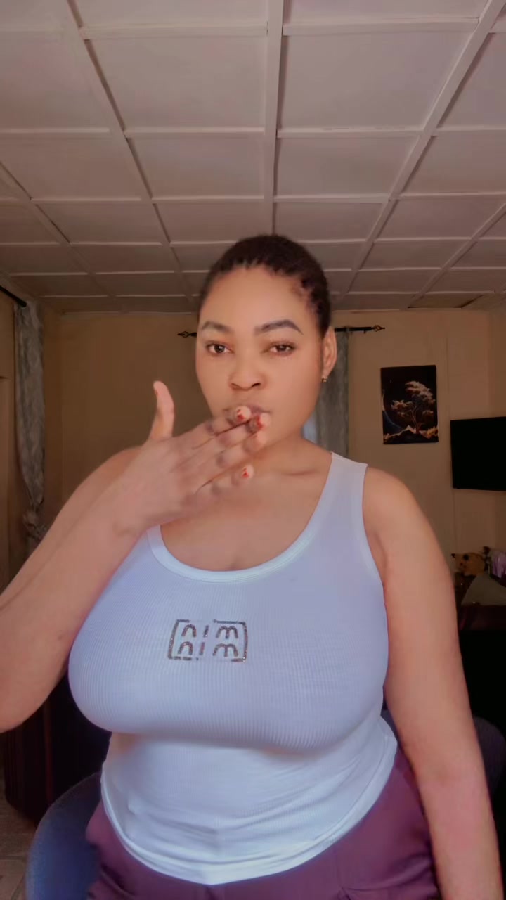 @annettebamba