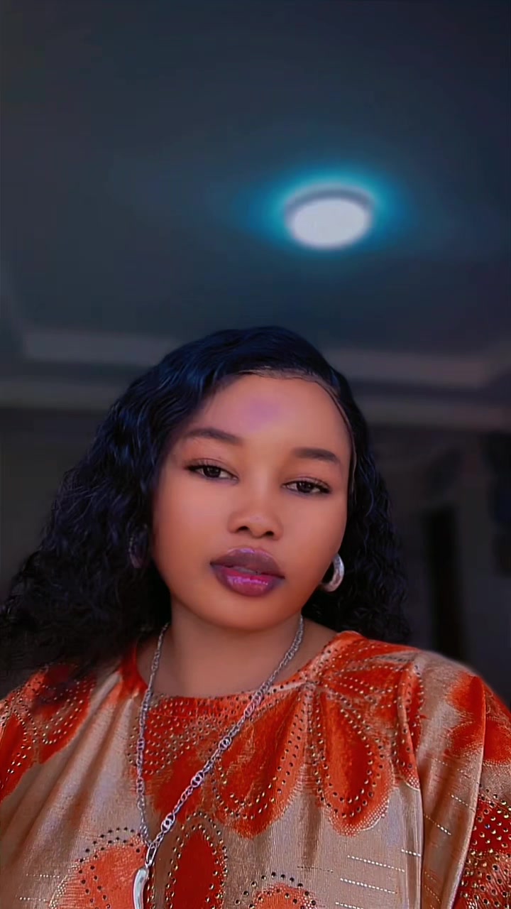 @alinedekaluhya