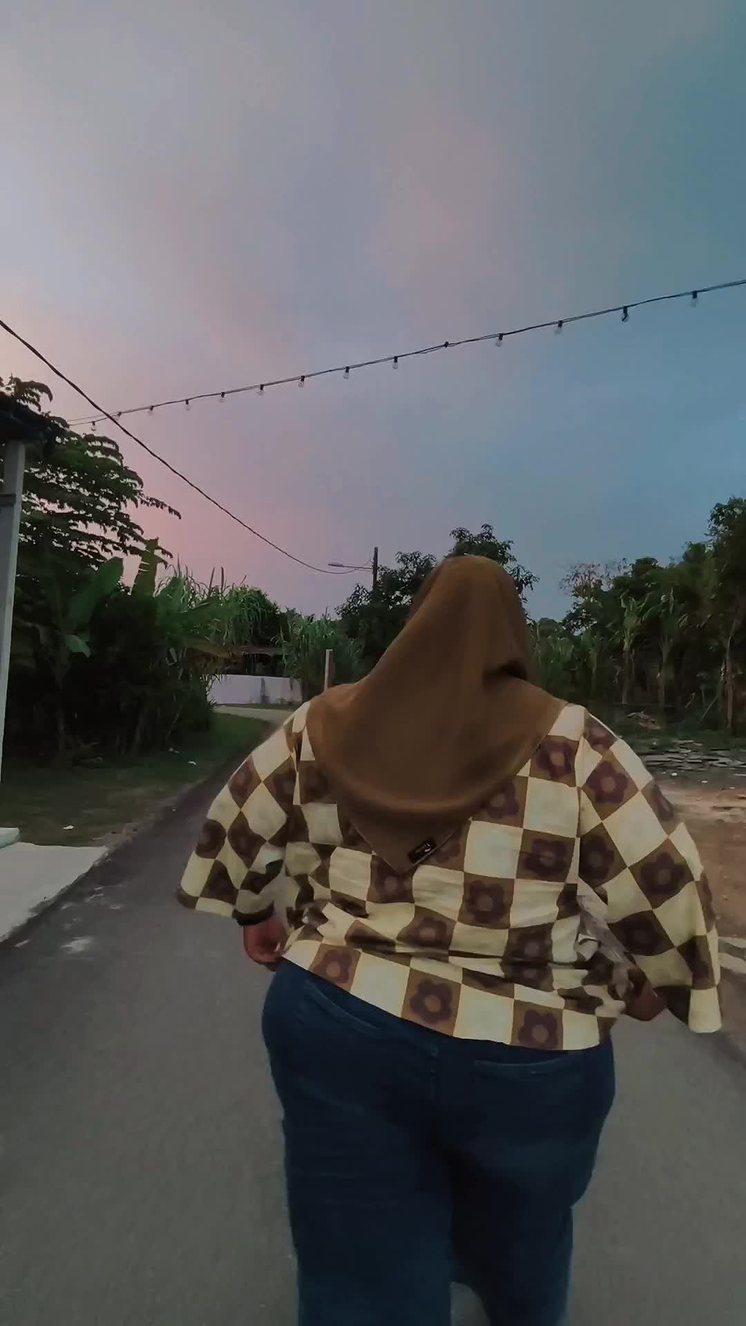 @Dora 🇲🇾 😘