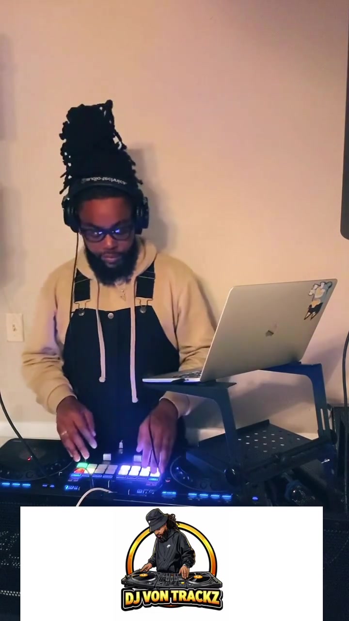 @Dj VON TRACKZ