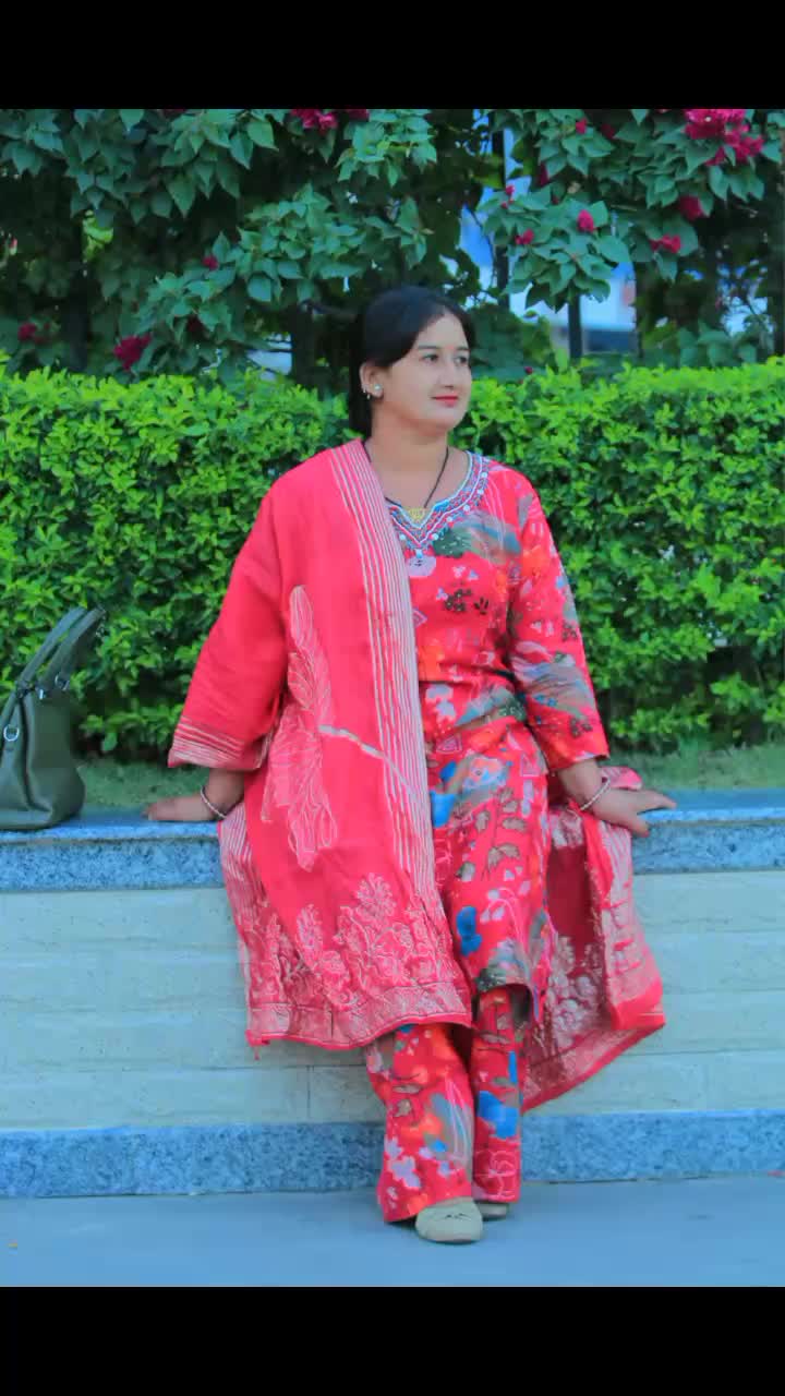 @Suzu🥀🏵️