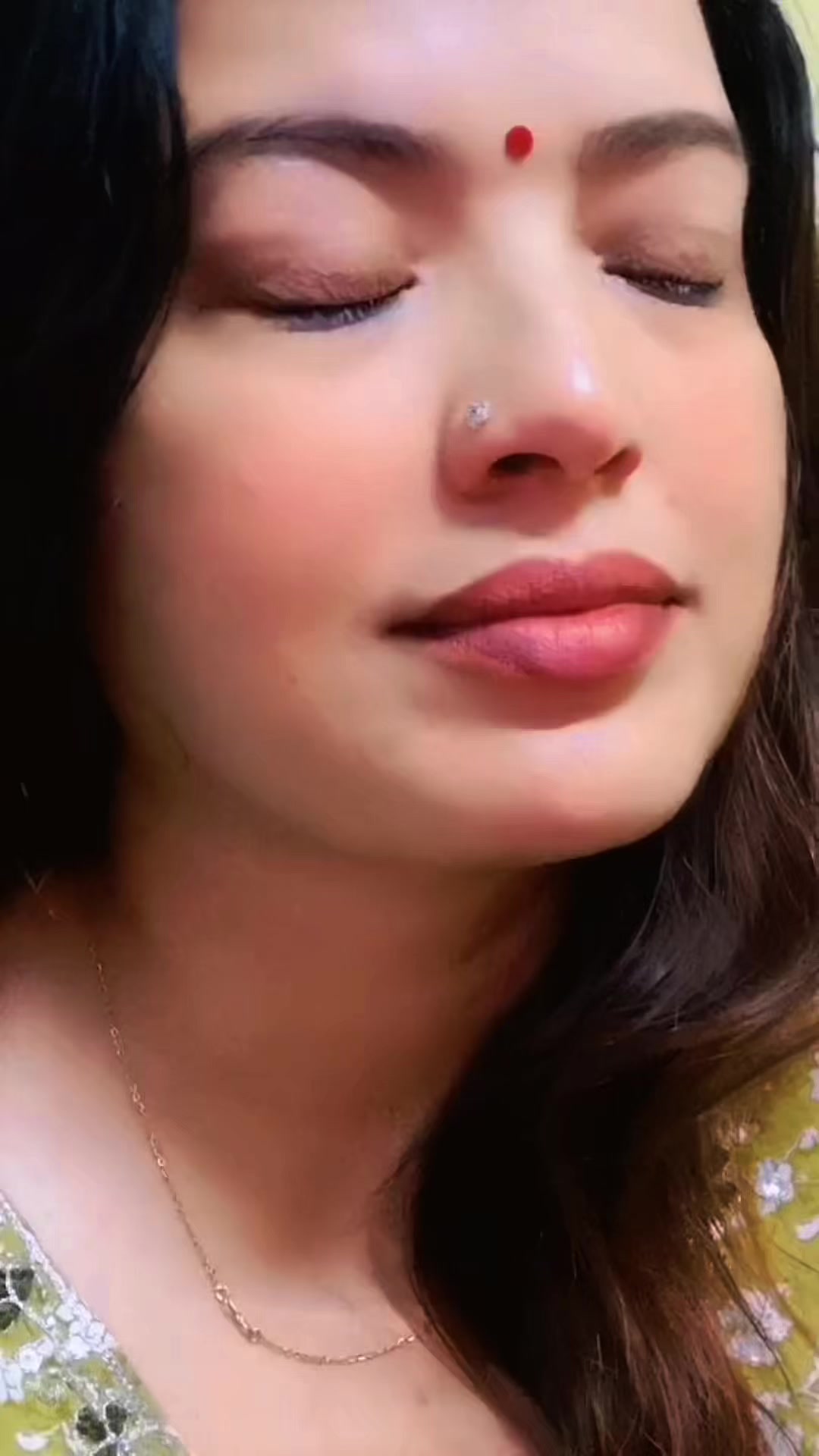 @💐radha❣️