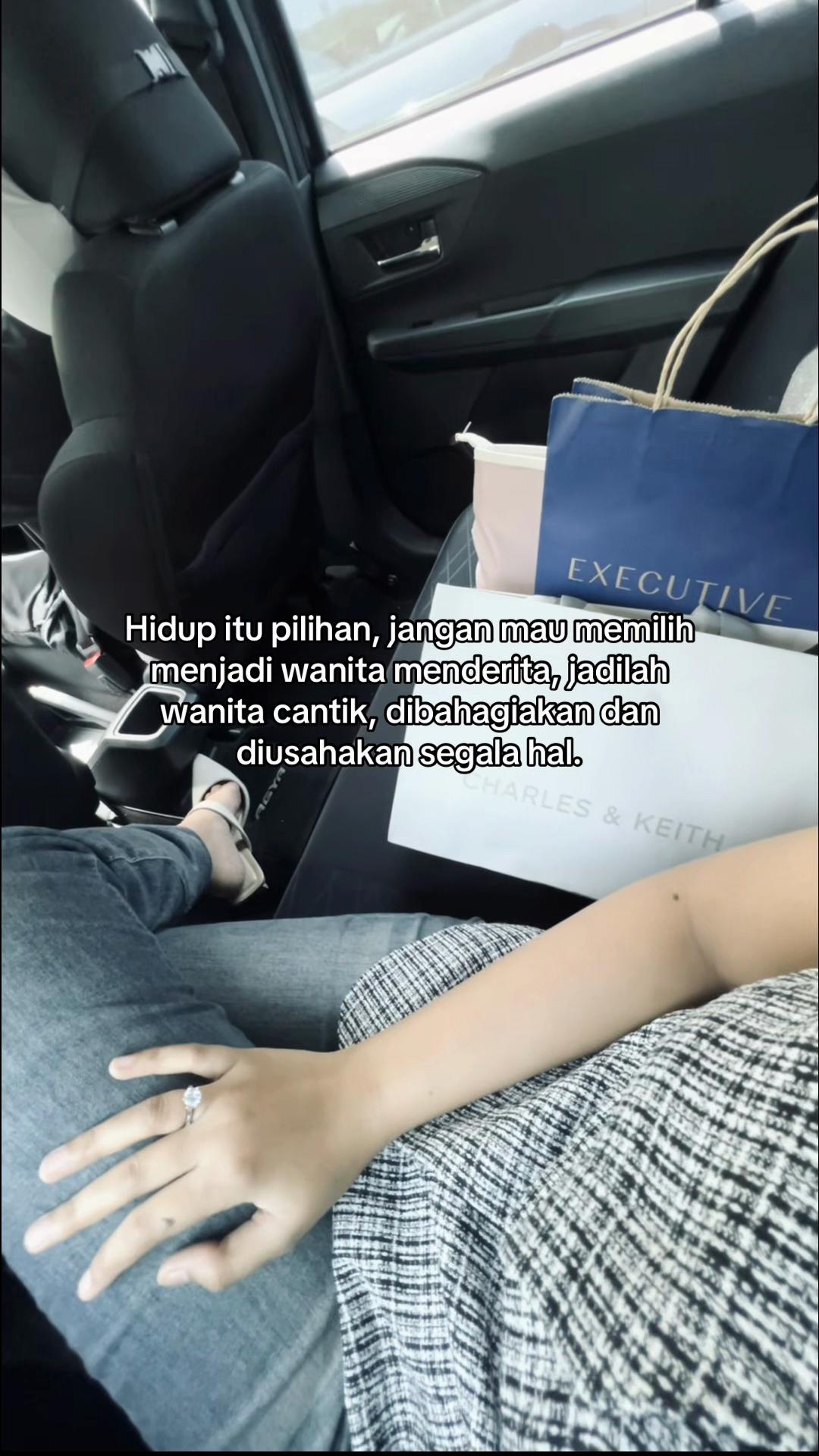 @𝓢