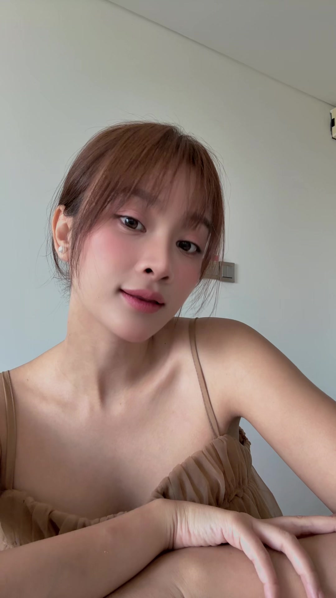 @L&ecirc; Na