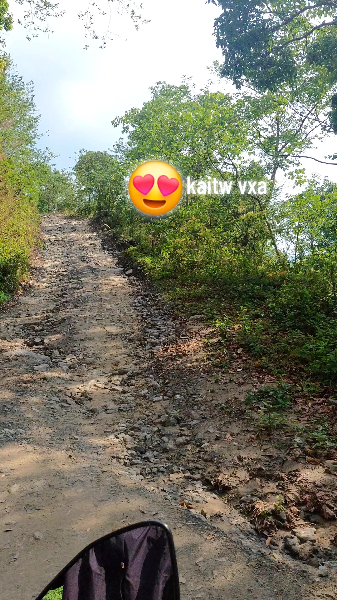 @रतन लो