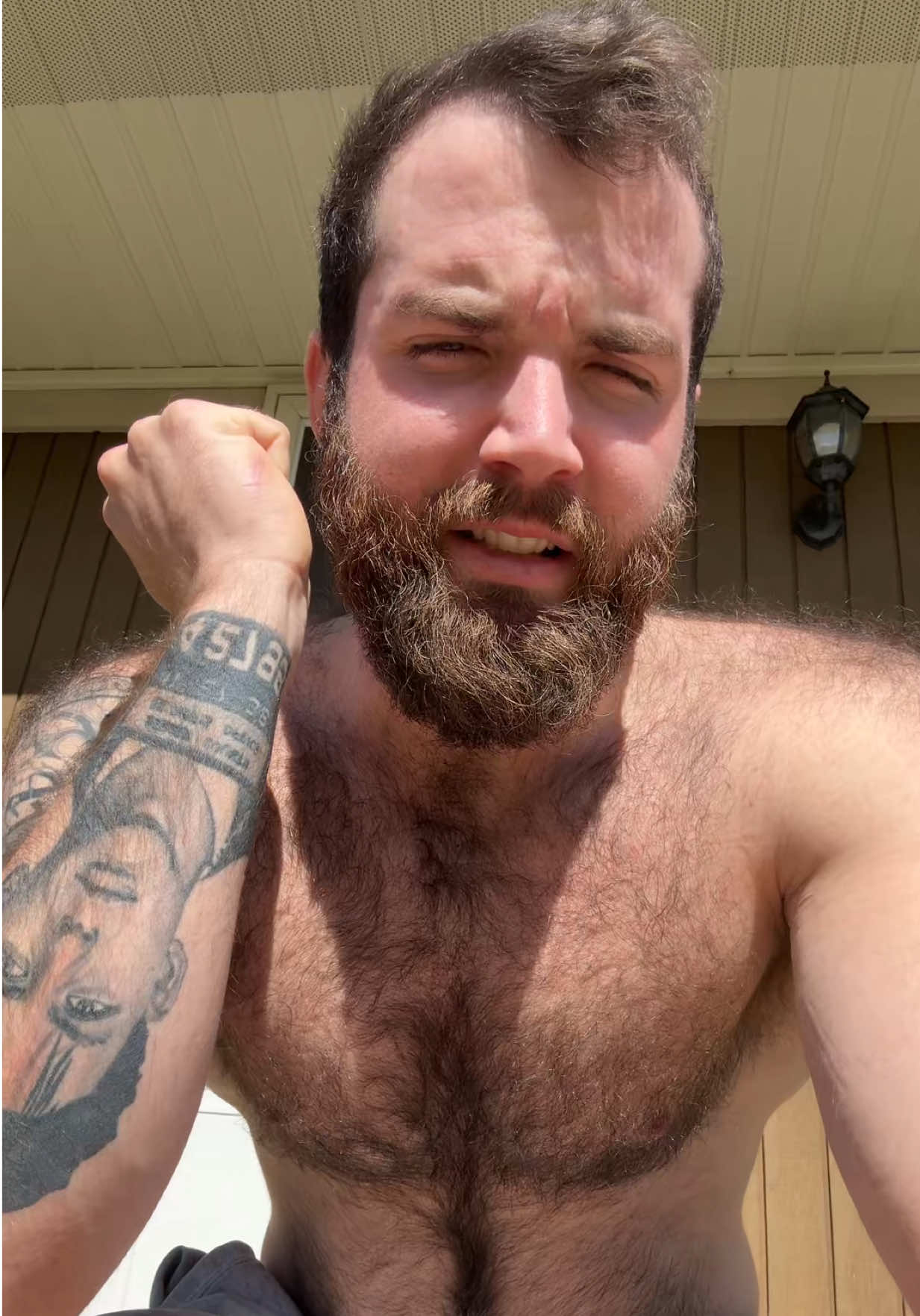 @Muscle_bear24