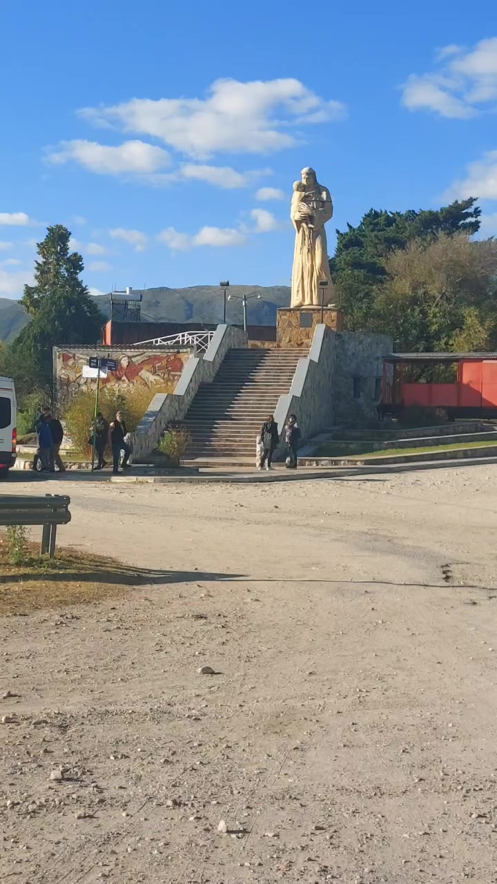 @la andu gutierrez