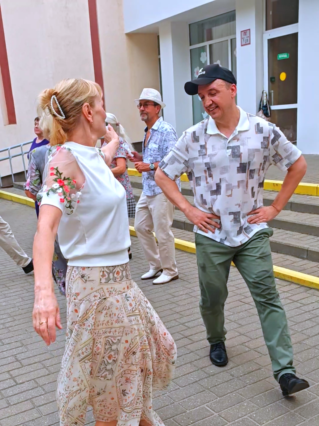 @Цветик - Семицветик
