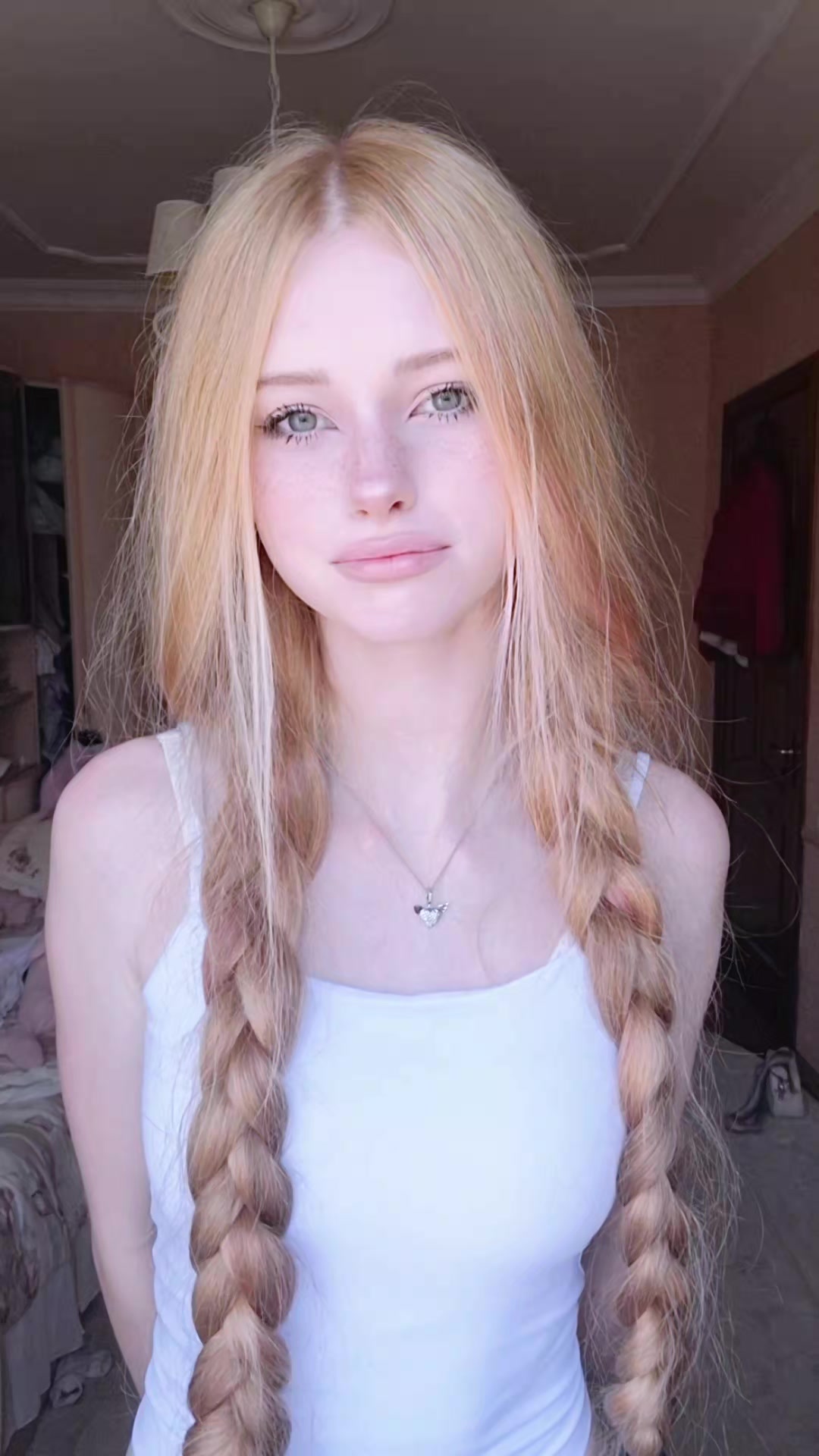 @полюш