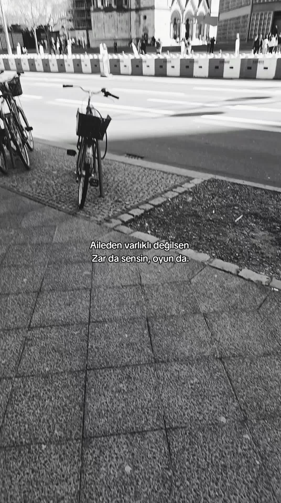@ʙᴇʀʟɪ̇ɴ