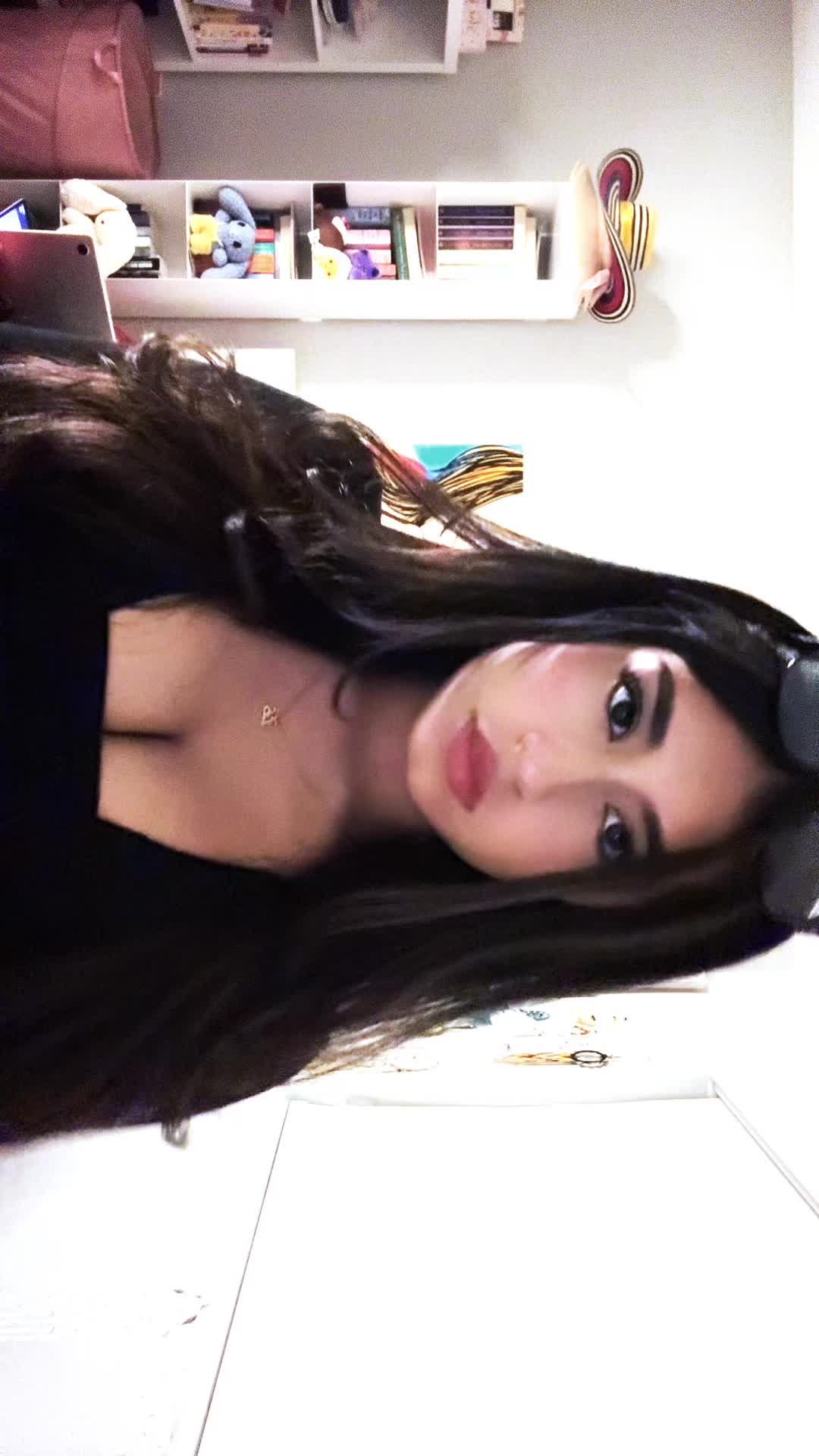 @ilovecrunchygrapes