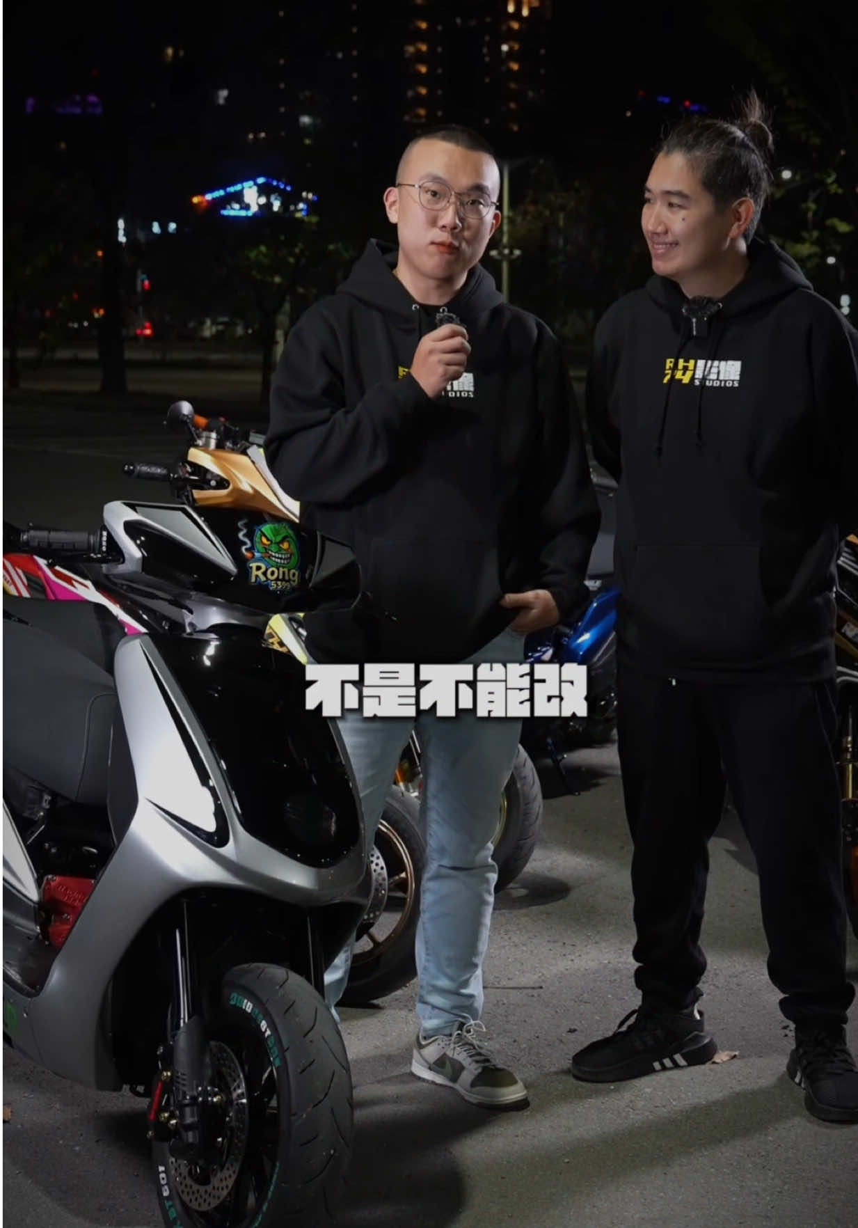 @賴Rong