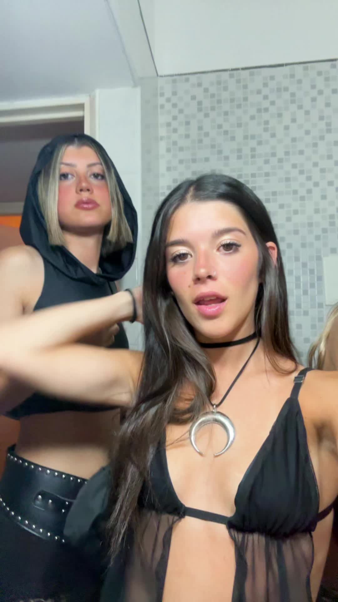 @Titii