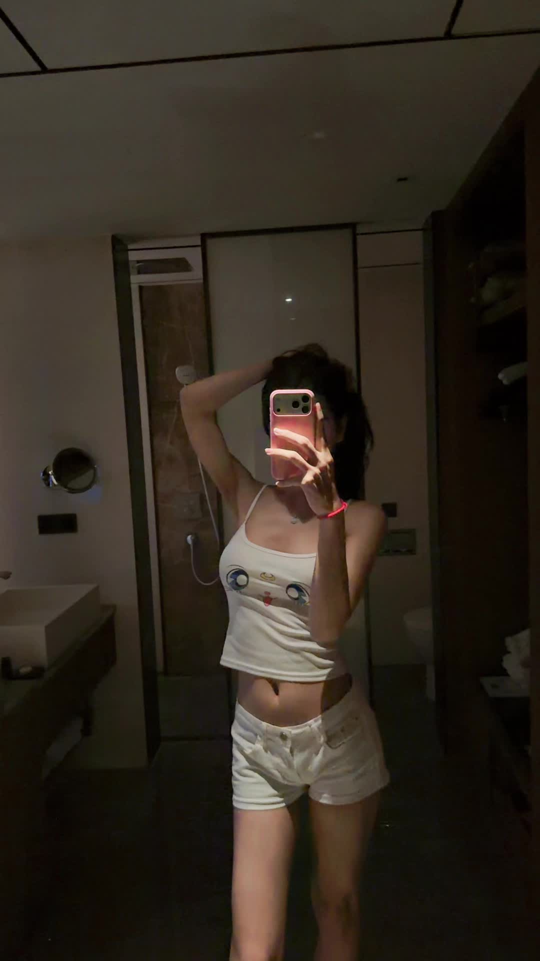 @Liling๐ป๐ณ๐น๐ผ๐ฐ๐ญ๐จ๐ณ