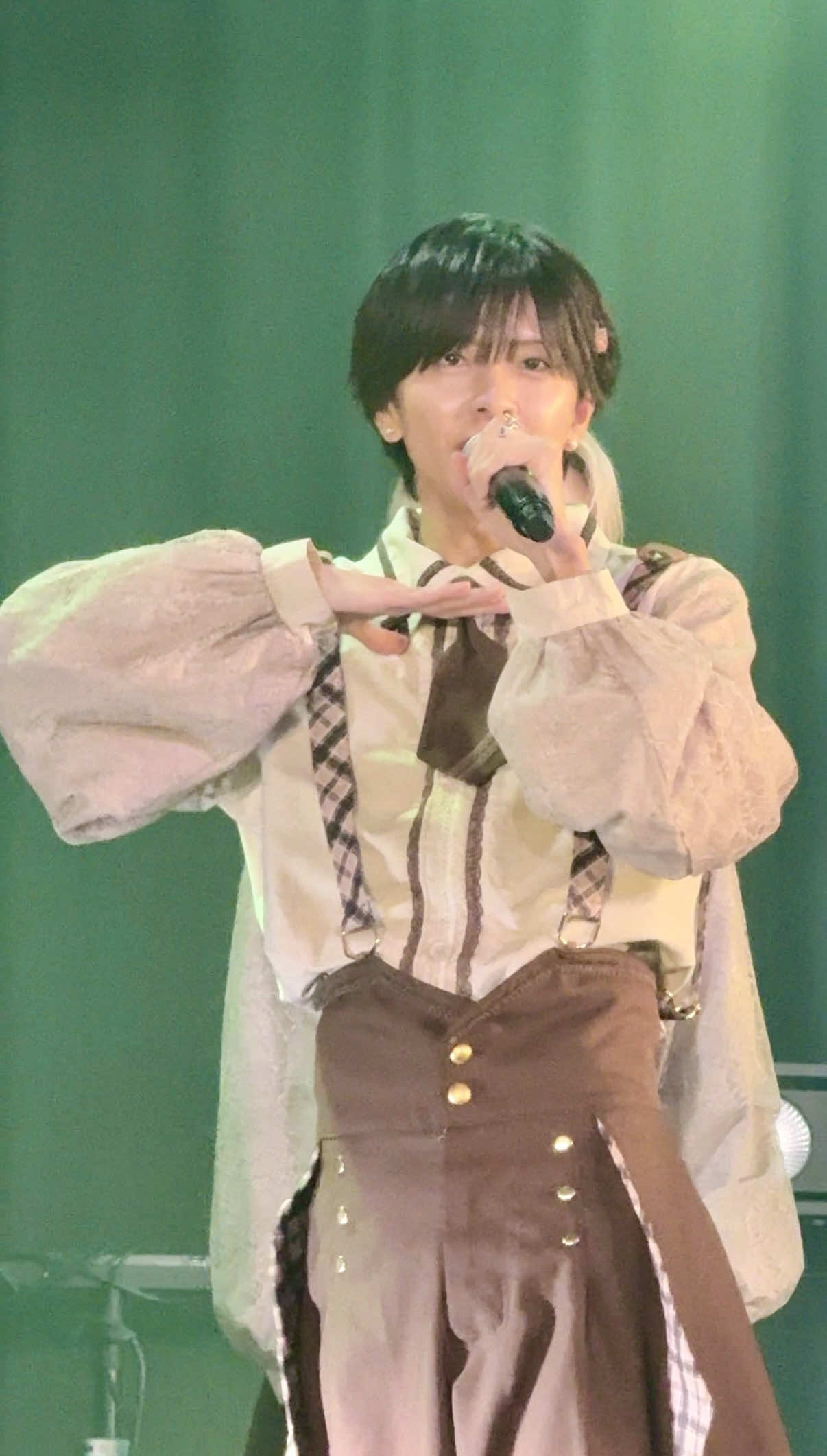 @.*・✿ri✩.*˚
