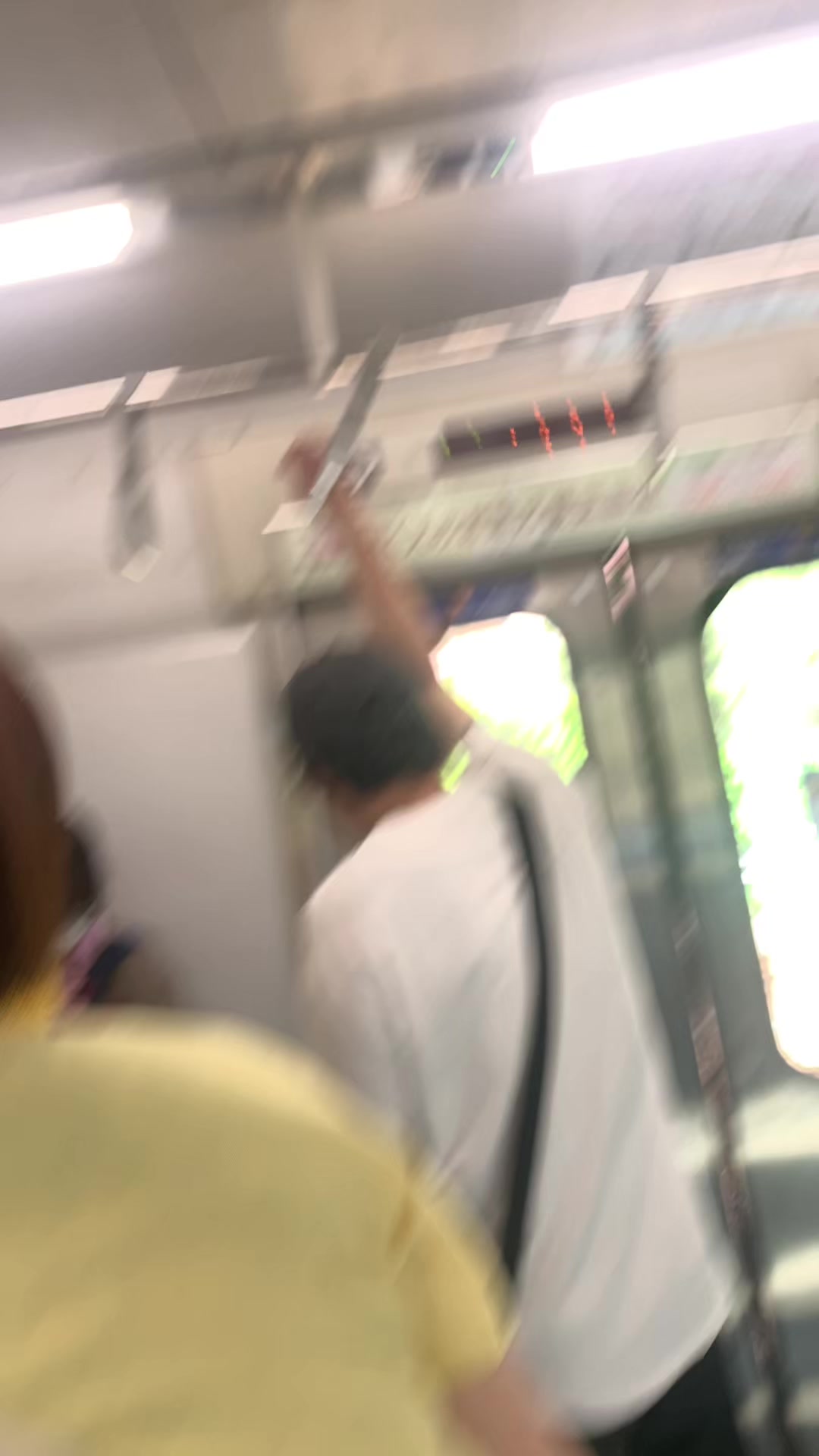 @暇な人