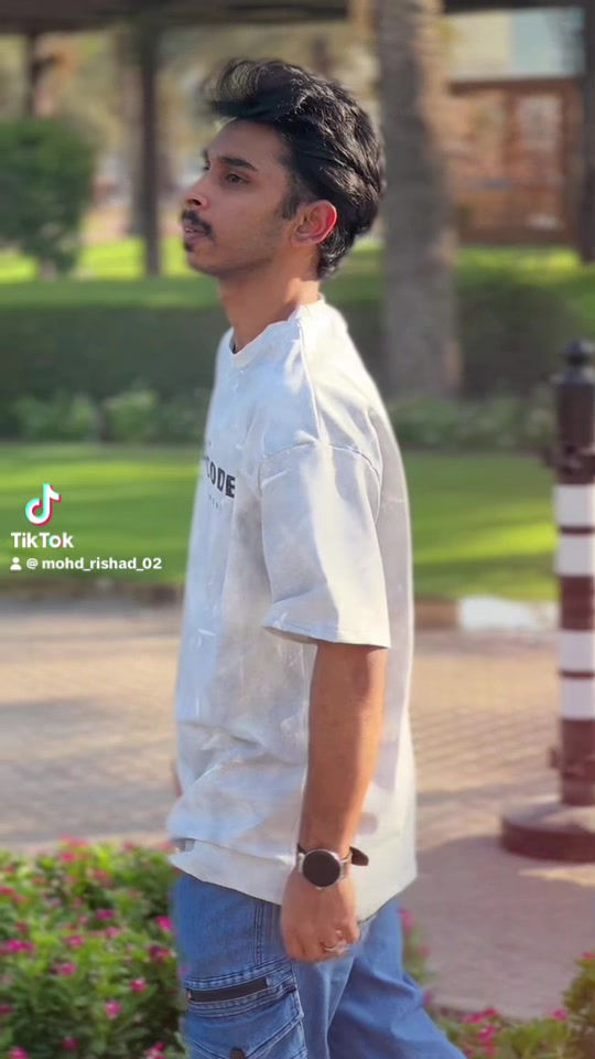 @🇦🇪محمدرشاد 👅👀