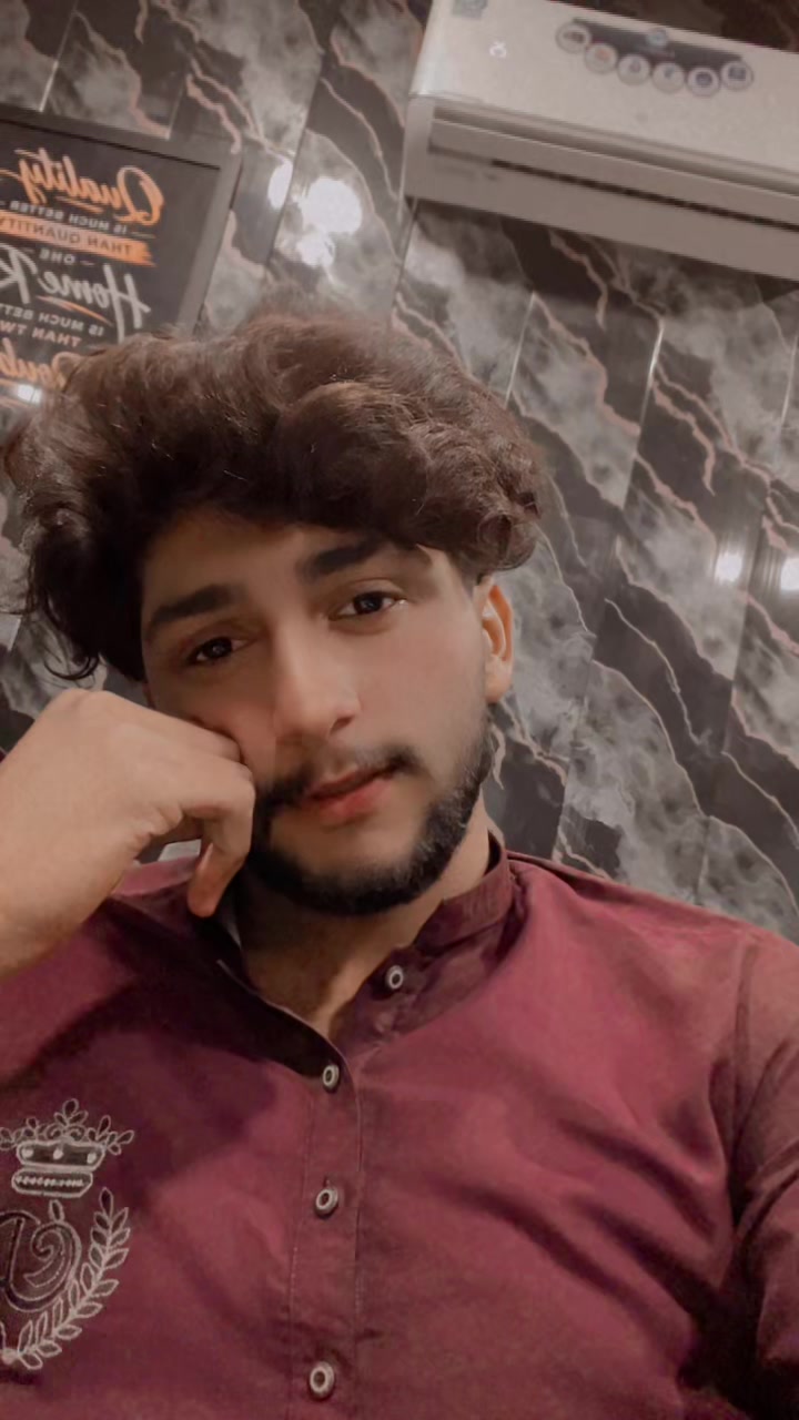 @𝗗𝗮𝗻𝗶 𝗠𝗶𝗮𝗡 🖤