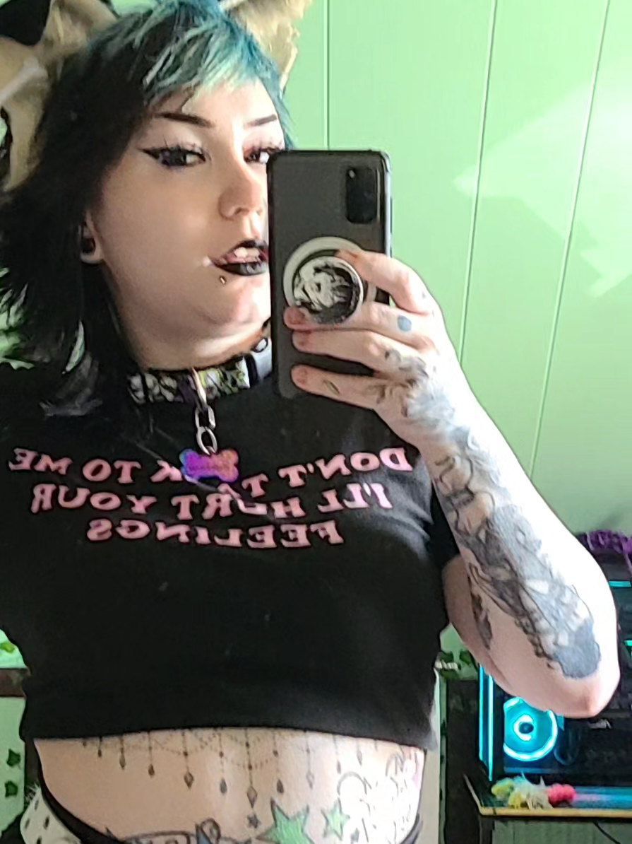 @Rainbow🏳️🌈Artist/Streamer🍃
