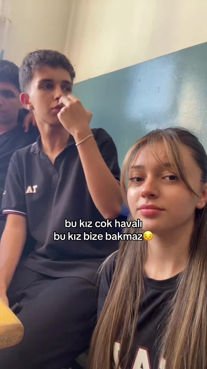 @11-Bayaaaanlar🌹