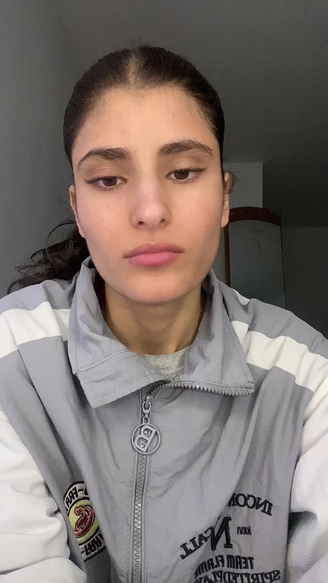 @Nora